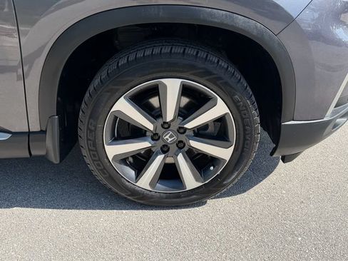 Used 2023 Honda Pilot Touring image 10
