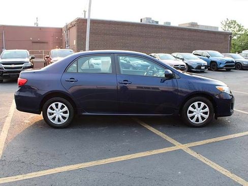 Used 2011 Toyota Corolla LE FWD image 5