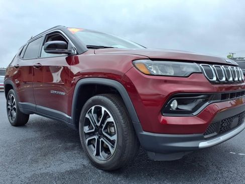 Used 2022 Jeep Compass Limited AWD/4WD image 9