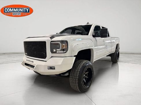 Used 2015 GMC Sierra 2500 SLE image 1