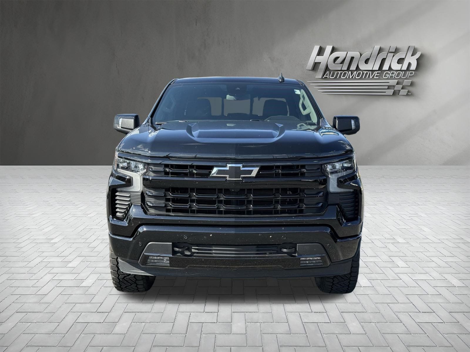 Used 2025 Chevrolet Silverado 1500 RST AWD/4WD image 3