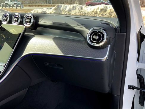 Certified 2025 Mercedes-Benz GLC 300 4MATIC image 10