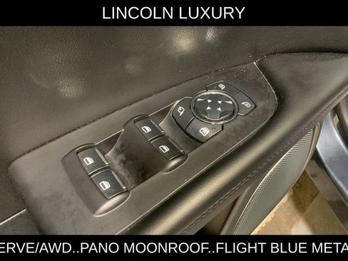 Used 2023 Lincoln Nautilus Reserve AWD/4WD image 30