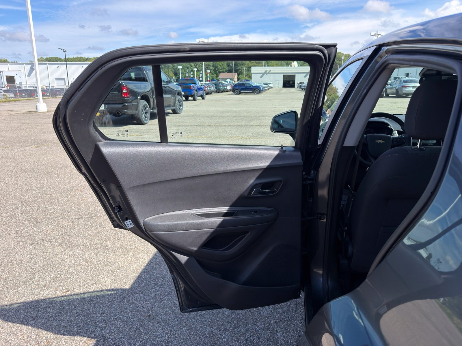 Used 2019 Chevrolet Trax LS FWD image 22