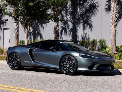 Used 2025 McLaren GTS RWD image 2