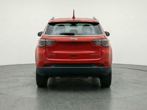 Used 2025 Jeep Compass Limited image 7