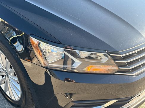 Used 2016 Volkswagen Passat 1.8T SE image 35