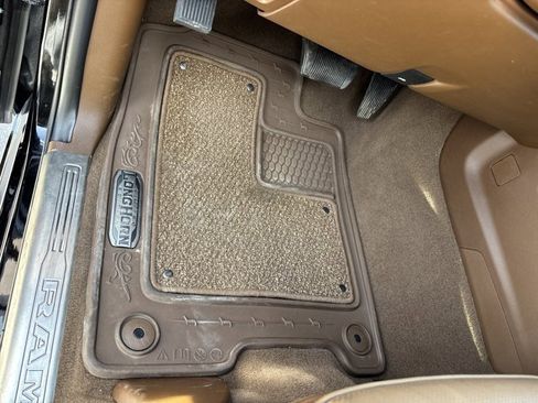 Used 2024 RAM 3500 Limited w/ Safety Group image 30