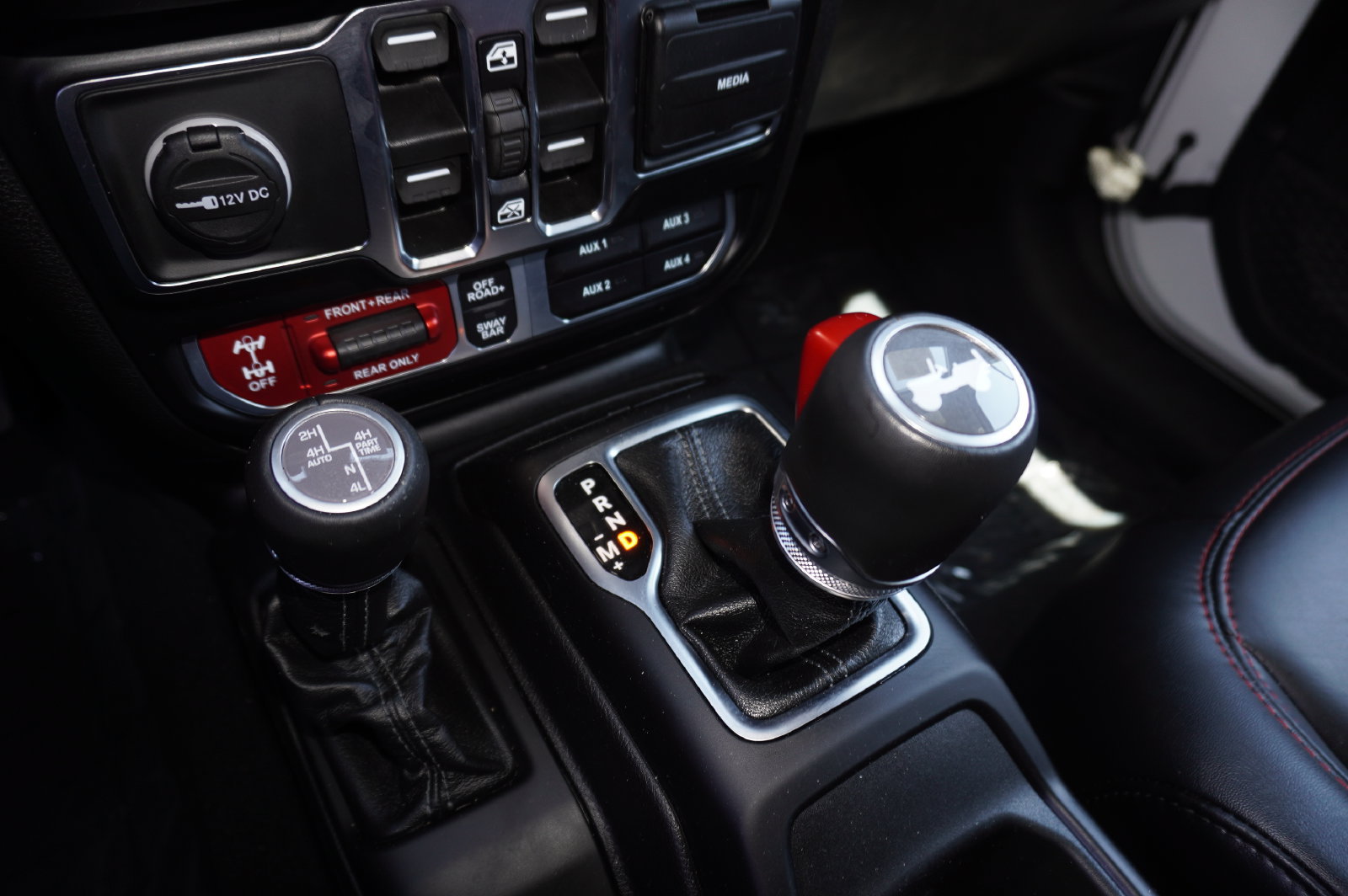 Used 2024 Jeep Wrangler Unlimited Rubicon AWD/4WD image 19