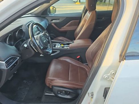 Used 2017 Jaguar F-PACE S image 2