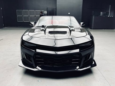 Used 2014 Chevrolet Camaro SS w/ RS Package RWD image 11