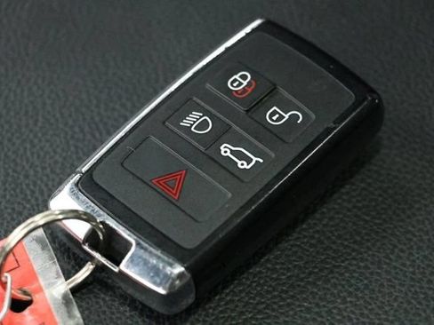 Used 2024 Jaguar F-PACE R-Dynamic S AWD/4WD image 38