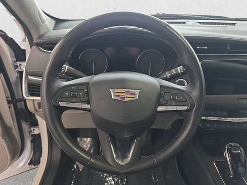 Certified 2023 Cadillac XT4 Premium Luxury w/ Technology Package AWD/4WD image 18