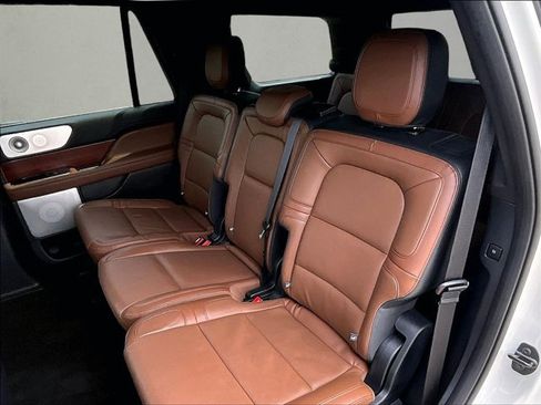 Used 2022 Lincoln Navigator Reserve RWD image 25