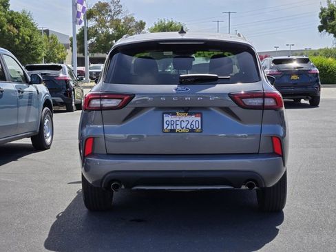Certified 2024 Ford Escape ST-Line FWD image 5