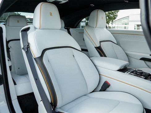 New 2025 Rolls-Royce Spectre Black Badge image 42