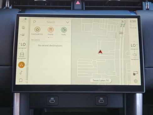 Used 2025 Land Rover Discovery Sport S image 16