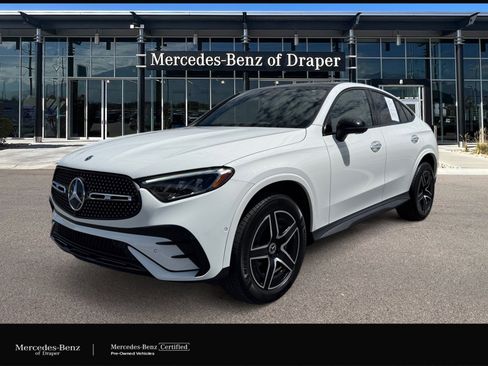 Used 2024 Mercedes-Benz GLC 300 4MATIC image 1
