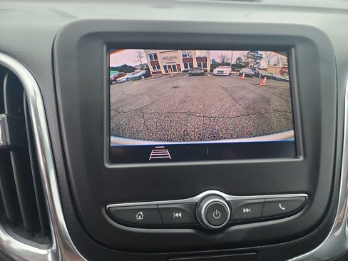 Used 2021 Chevrolet Equinox LT image 15