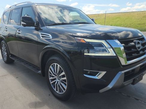 Used 2024 Nissan Armada SL AWD/4WD image 4