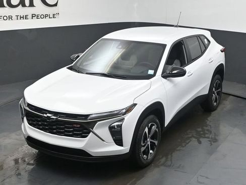 New 2026 Chevrolet Trax RS image 23