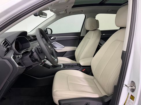 Certified 2025 Audi Q3 2.0T Premium image 5