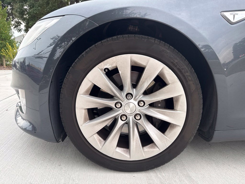 Used 2016 Tesla Model S 60 RWD image 9