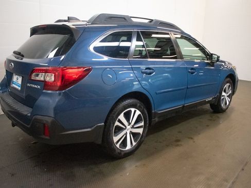 Used 2019 Subaru Outback 2.5i Limited w/ Popular Package #2 AWD/4WD image 4