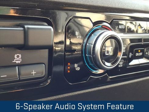 Certified 2025 GMC Sierra 1500 SLT image 8