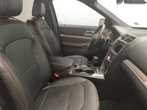 Used 2018 Ford Explorer Sport w/ Equipment Group 401A image 21