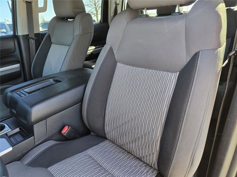 Used 2017 Toyota Tundra SR5 image 15