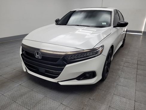 Used 2021 Honda Accord Sport image 15