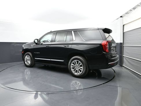 Used 2022 GMC Yukon SLT w/ SLT Premium Package AWD/4WD image 7