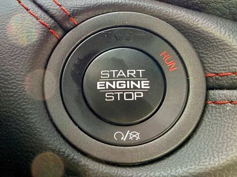 Certified 2025 Dodge Durango GT RWD image 31