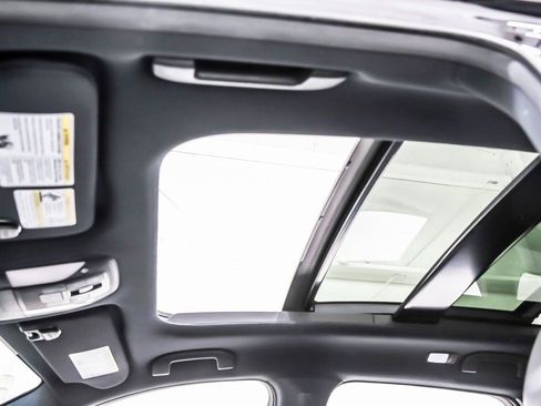 Used 2021 INFINITI QX50 Luxe w/ Appearance Package image 16