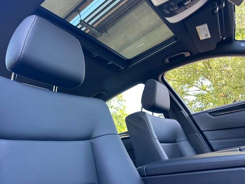 Used 2016 Mercedes-Benz E 350 Sedan image 28