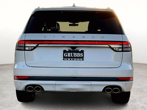 Used 2023 Lincoln Aviator Grand Touring w/ Class IV Trailer Tow Package image 6