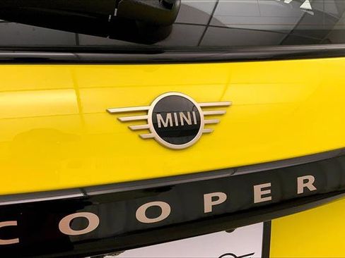 Certified 2025 MINI Cooper S image 30