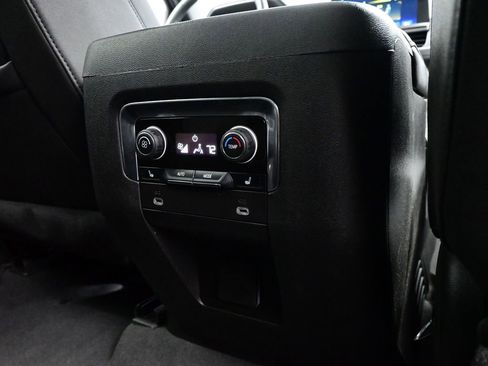 Used 2024 Chevrolet Tahoe High Country AWD/4WD image 34