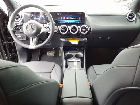 New 2026 Mercedes-Benz GLA 250 4MATIC image 28