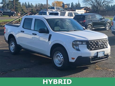 New 2025 Ford Maverick XL image 7