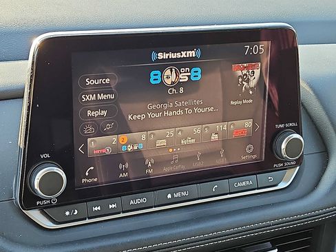 Used 2025 Nissan Rogue SV FWD image 16