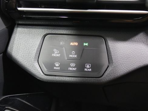Used 2023 Volkswagen ID.4 Pro S AWD/4WD image 42