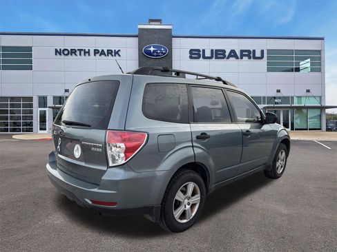 Used 2011 Subaru Forester 2.5X w/ Alloy Wheel Value Pkg AWD/4WD image 3