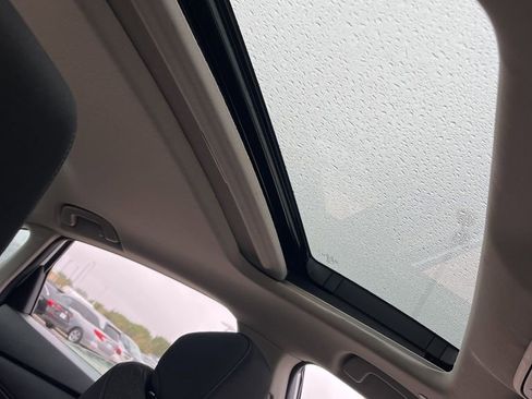 Used 2024 Honda Accord EX image 29