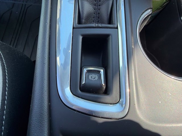 Used 2020 Chevrolet Equinox LT FWD image 24