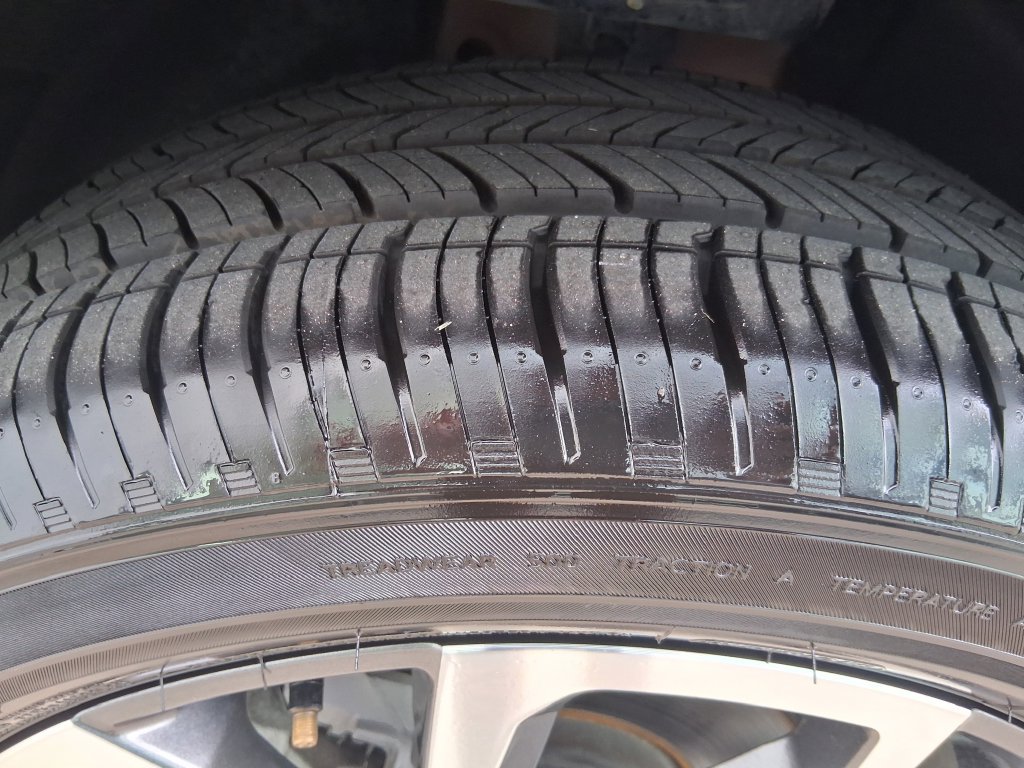 Used 2023 GMC Terrain SLT FWD image 23