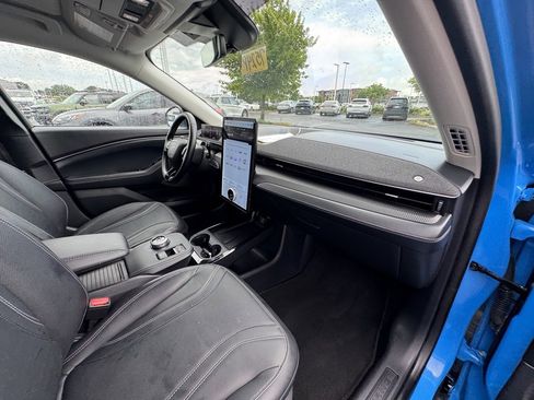 Used 2024 Ford Mustang Mach-E Premium image 18