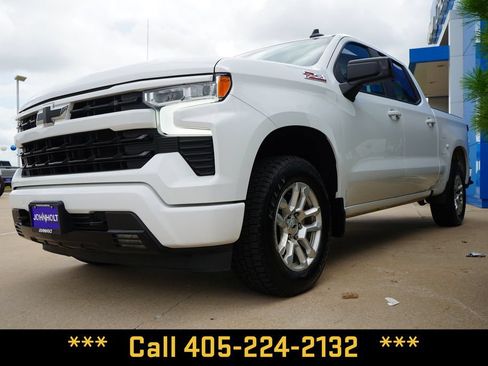 Used 2023 Chevrolet Silverado 1500 RST w/ Convenience Package II AWD/4WD image 4