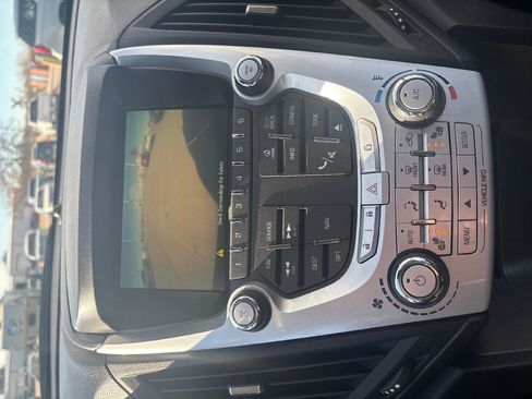 Used 2015 Chevrolet Equinox LT image 23